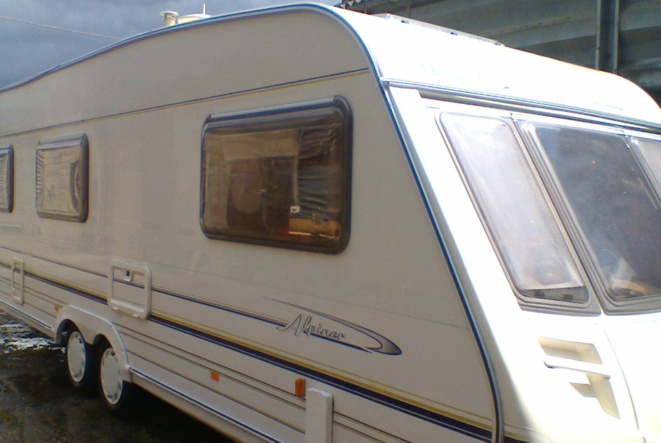 Caravan Cleaning Service near me CALL TEL 01494 712233